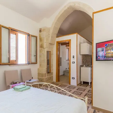 Dimora Corte Antica סקוראנו