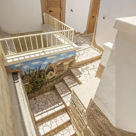 Dimora Corte Antica 3* Scorrano (Apulia)