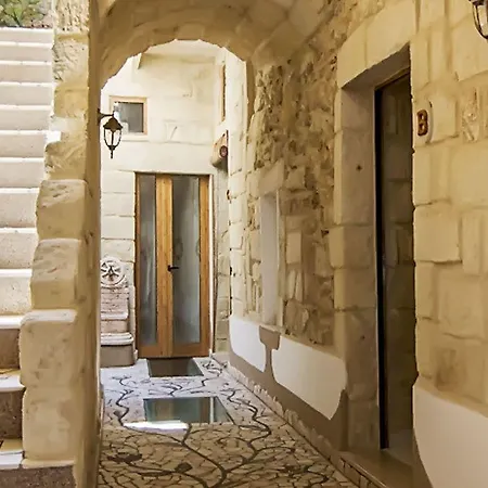 Bed & Breakfast Dimora Corte Antica 3*