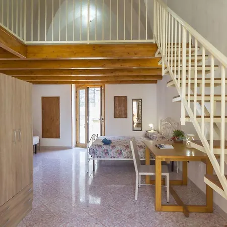 Dimora Corte Antica Bed & Breakfast Scorrano (Apulia)