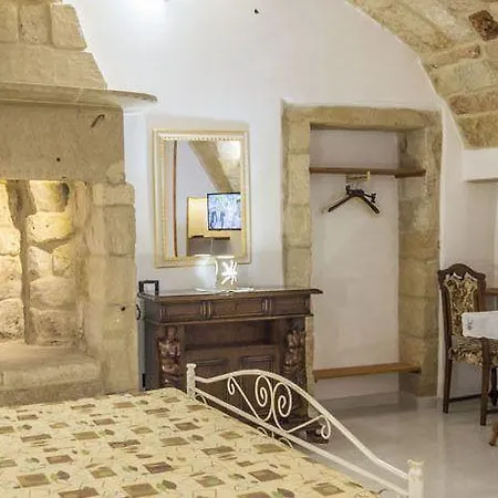 Dimora Corte Antica 3*